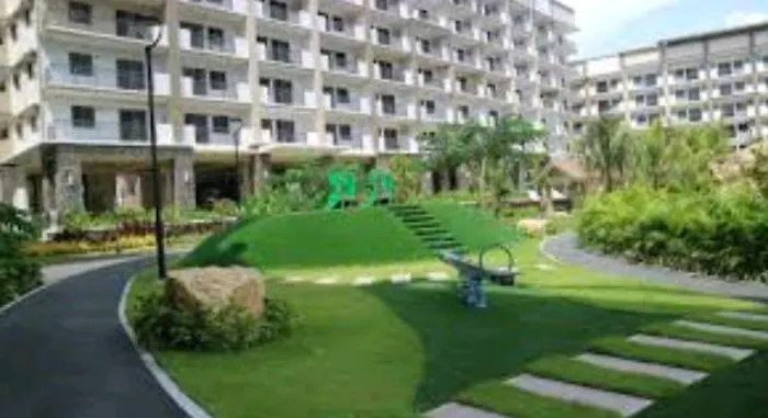 アパートホテル Acacia Estates Taguig